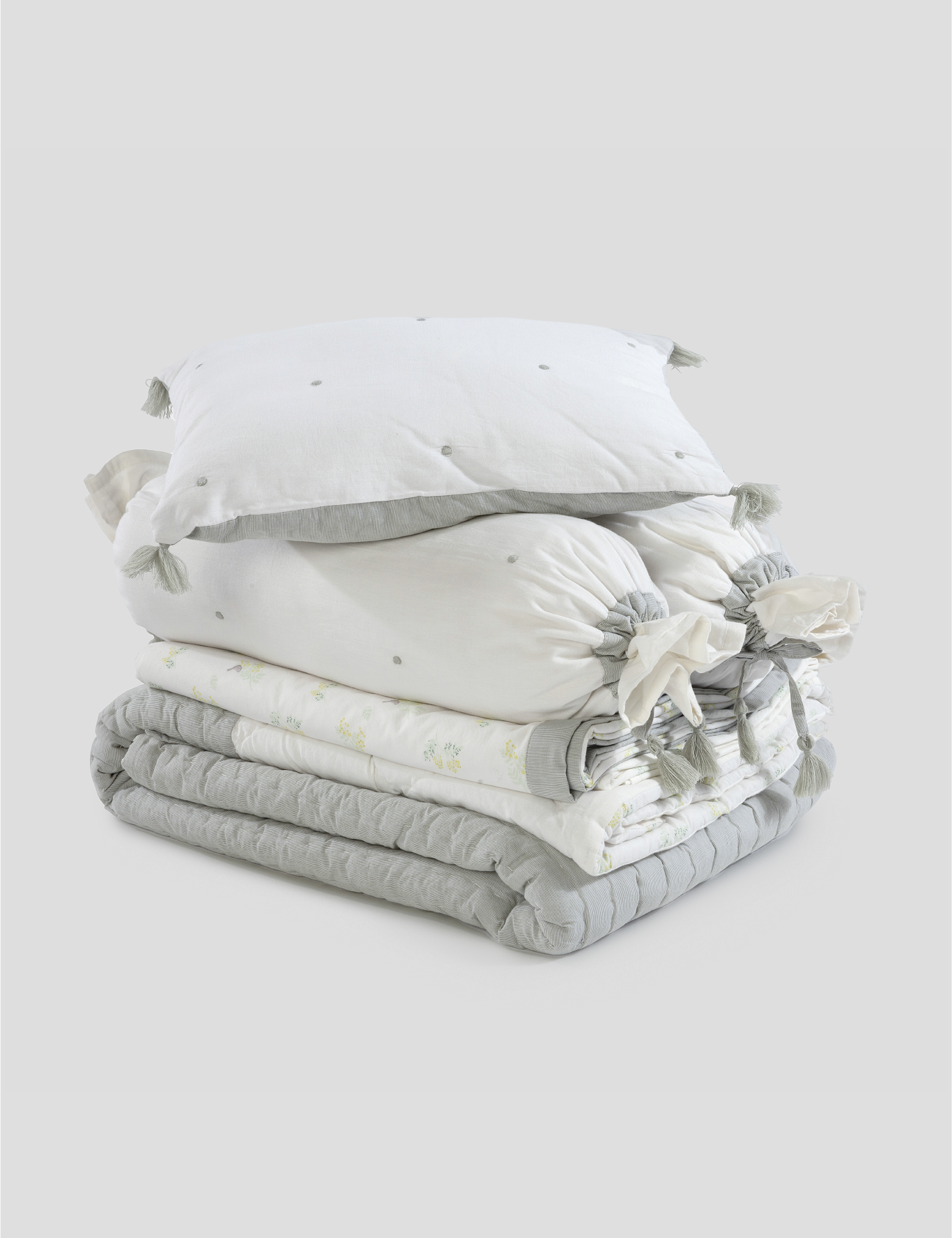 Baby crib bedding set in Bows and Greens print