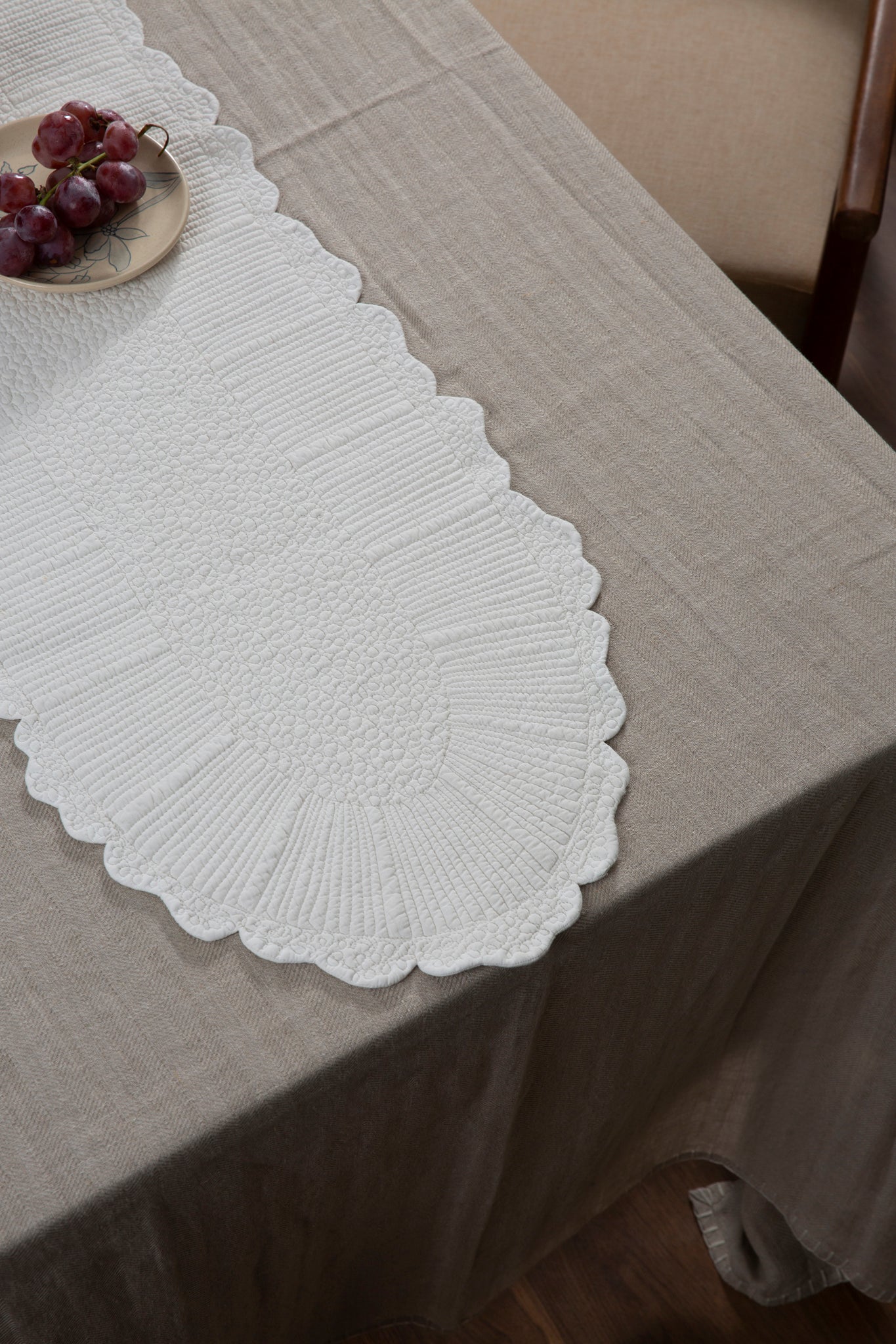 Bella Runner - Ivory