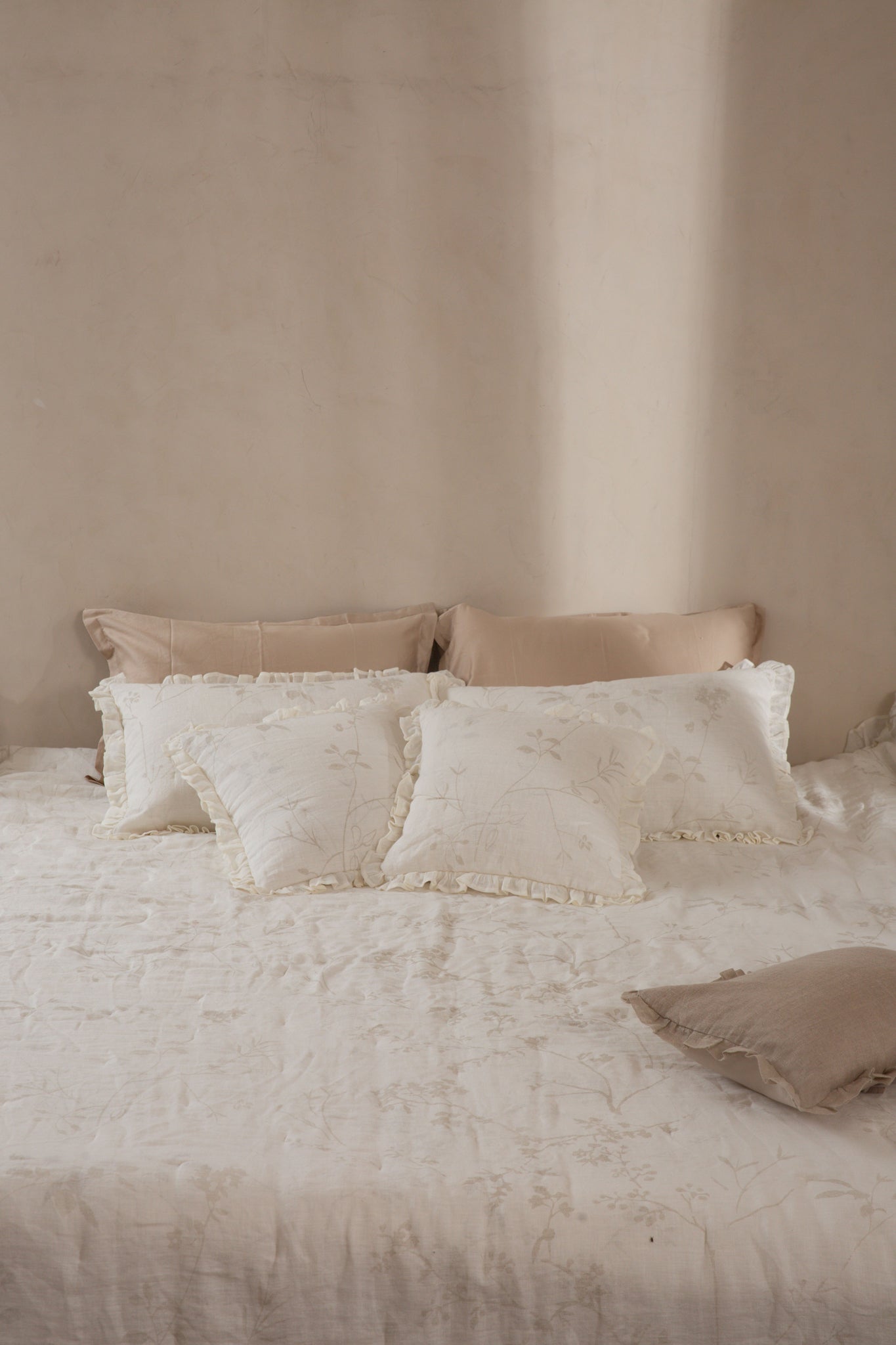 Twilight Ruffle In Ivory Linen