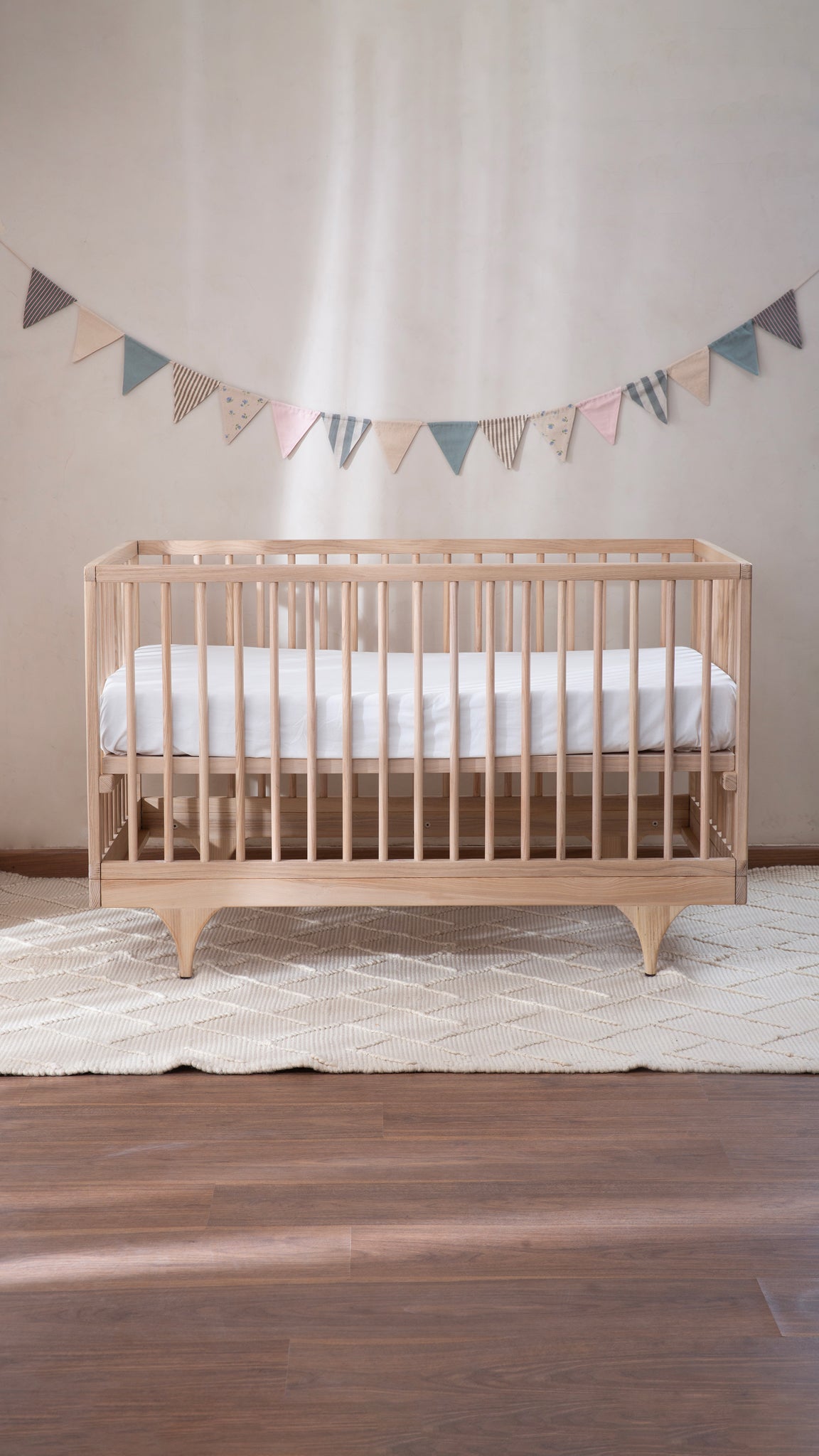 Crib - The Chalet Convertible Crib - Ash Wood