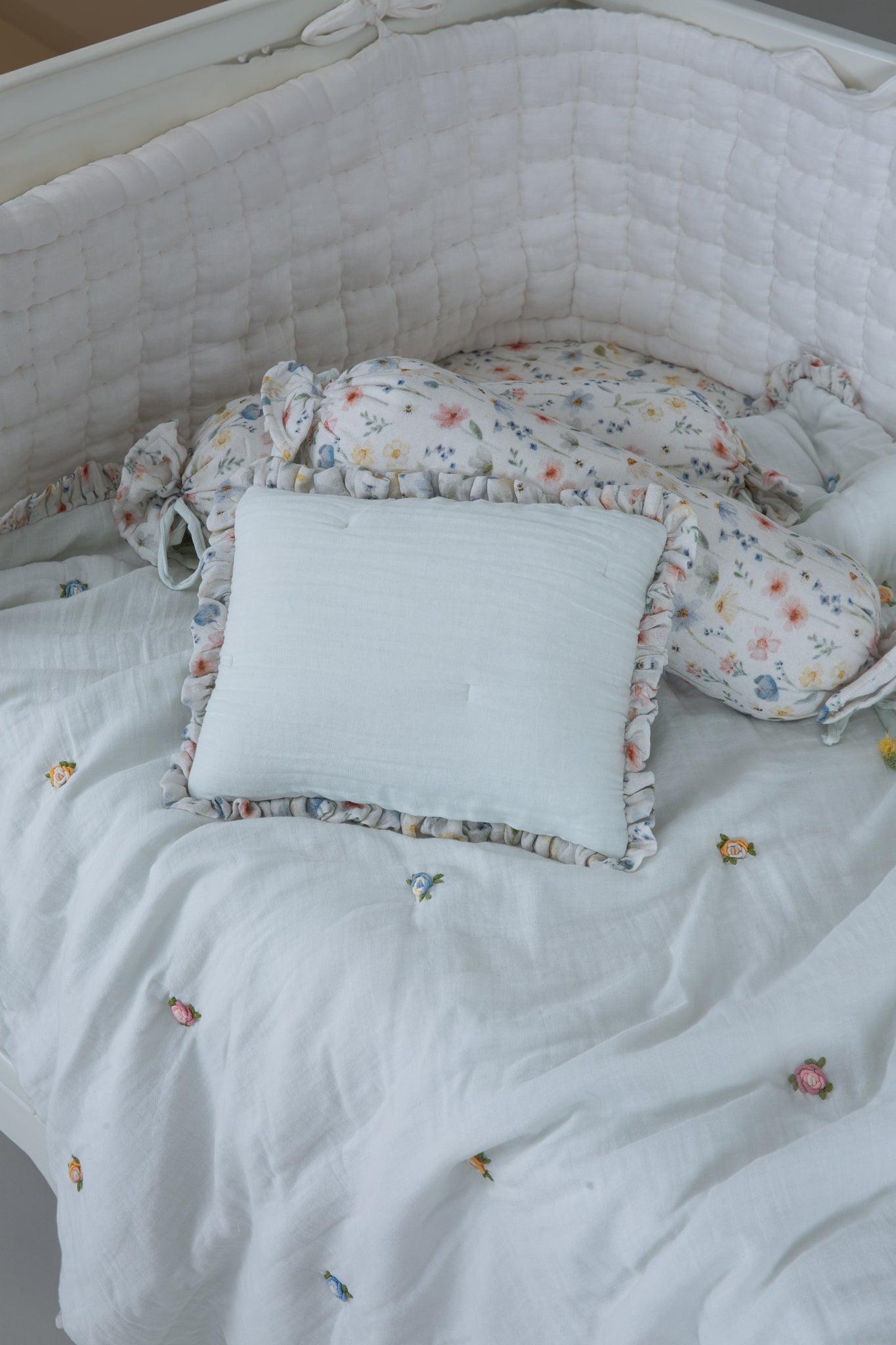 Baby Bedding Set - Bloom & Stitch image 3