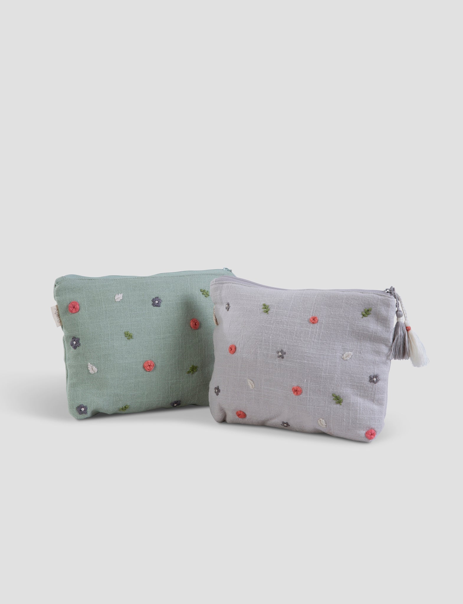 Cosmetic Pouch - Garden Stitch - Stone