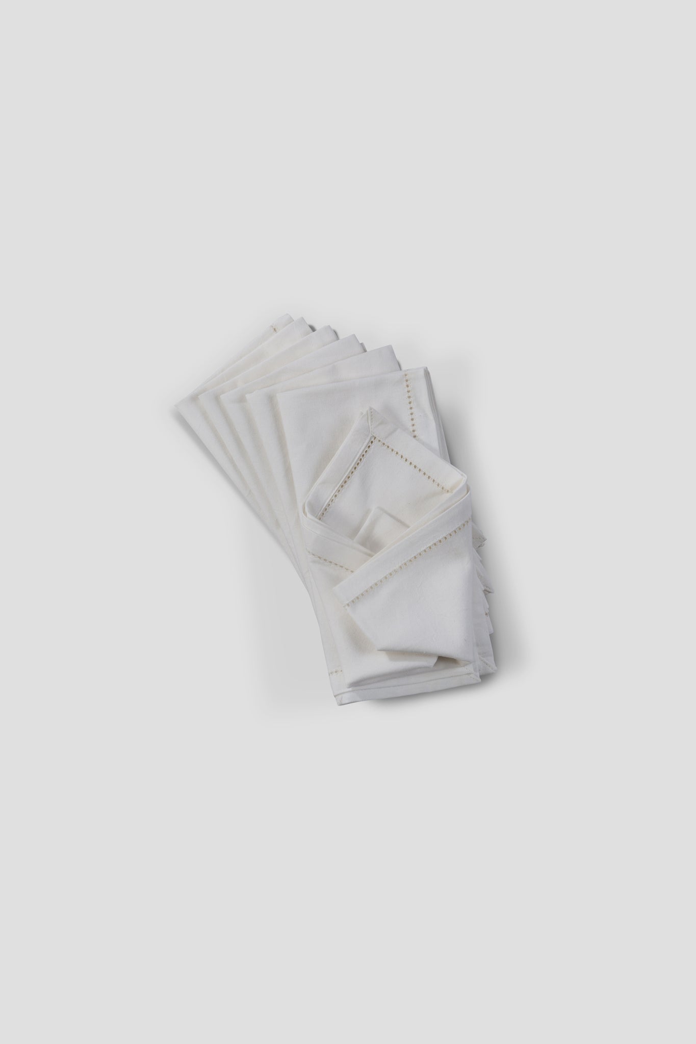 Velvet Glory In Ivory - Dining Set