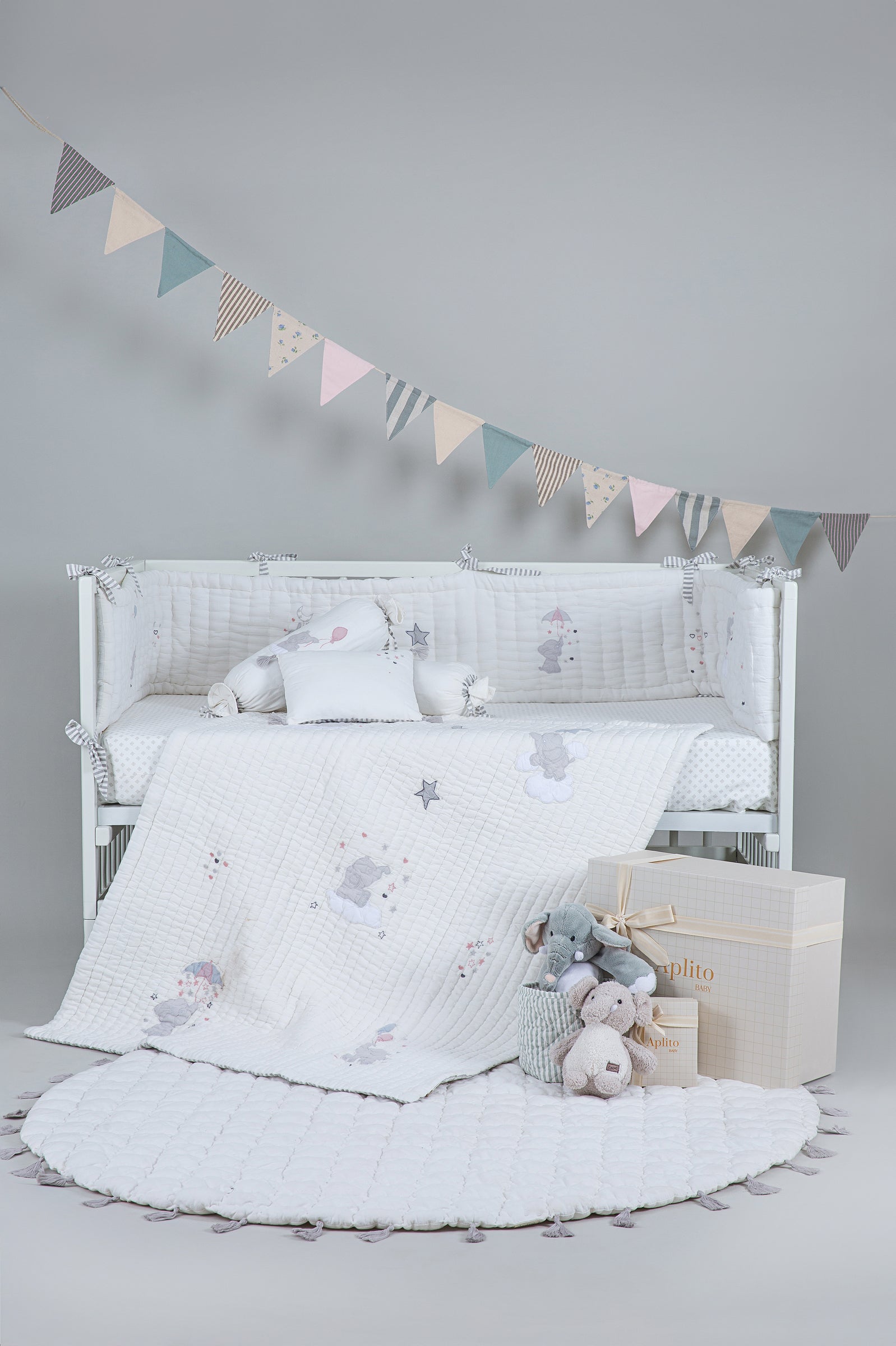 Baby Bedding Set - Little Tuskers - Grey image 1