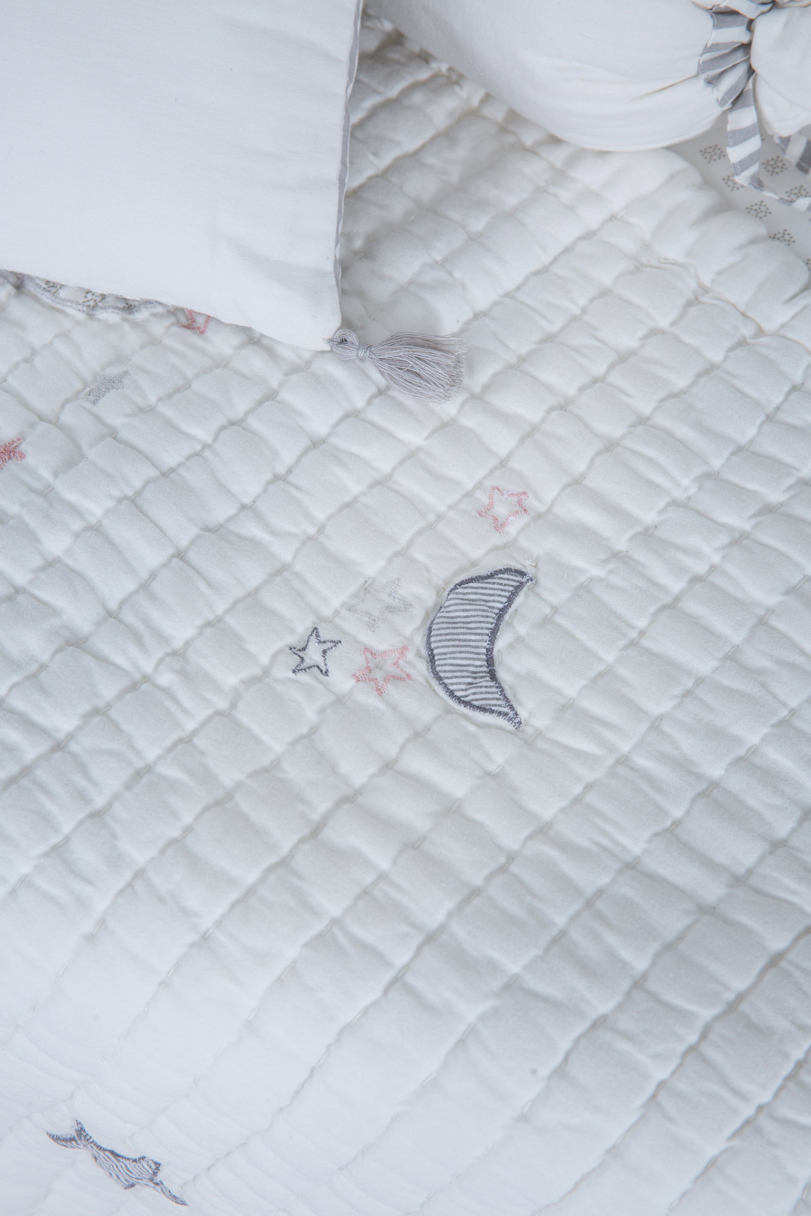 Baby Bedding Set - Little Tuskers - Grey image 6
