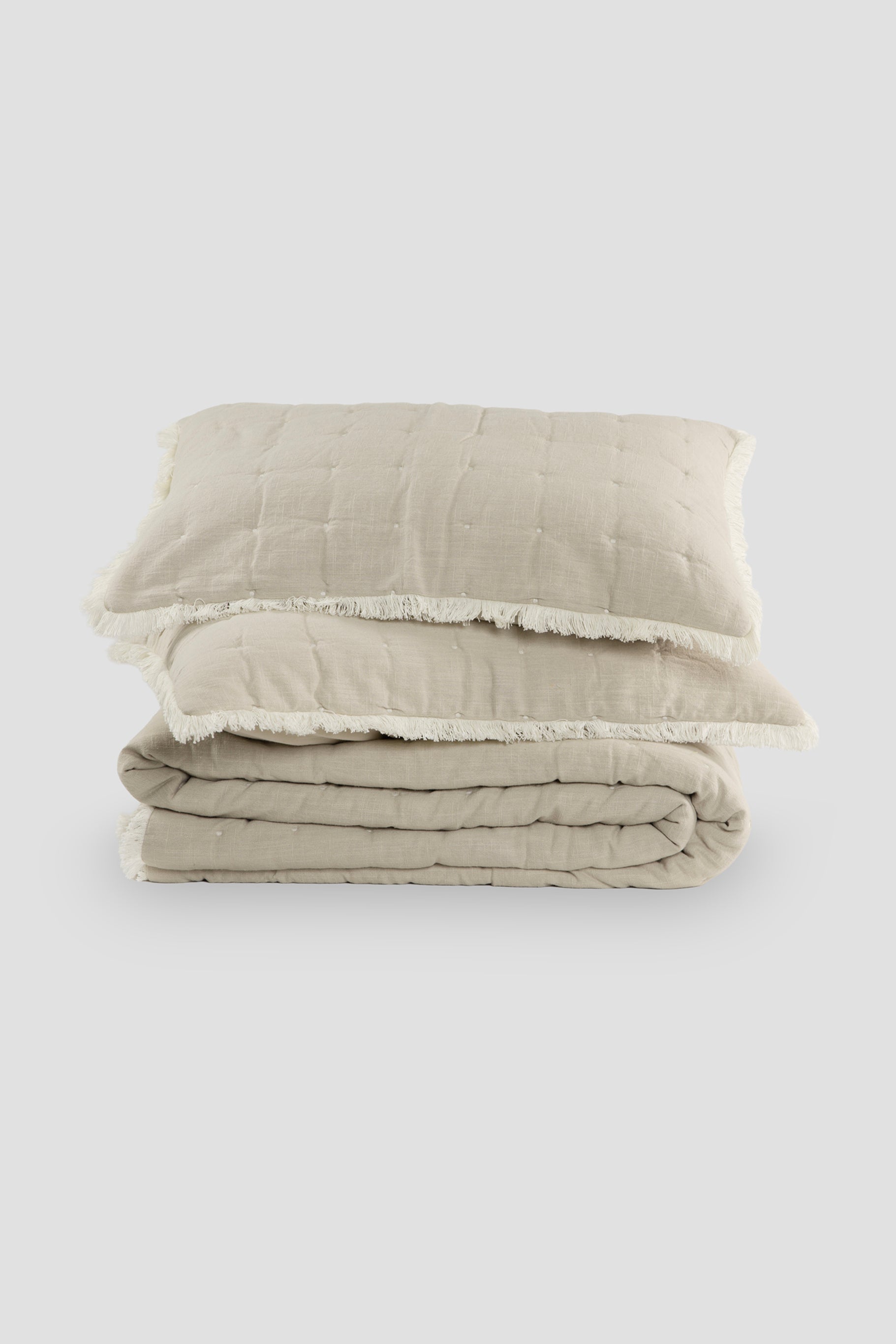 BEDSPREAD-CLOUDWHISPER-BEIGE-1.jpg