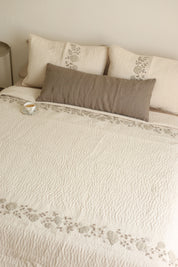 Ivy in Ivory