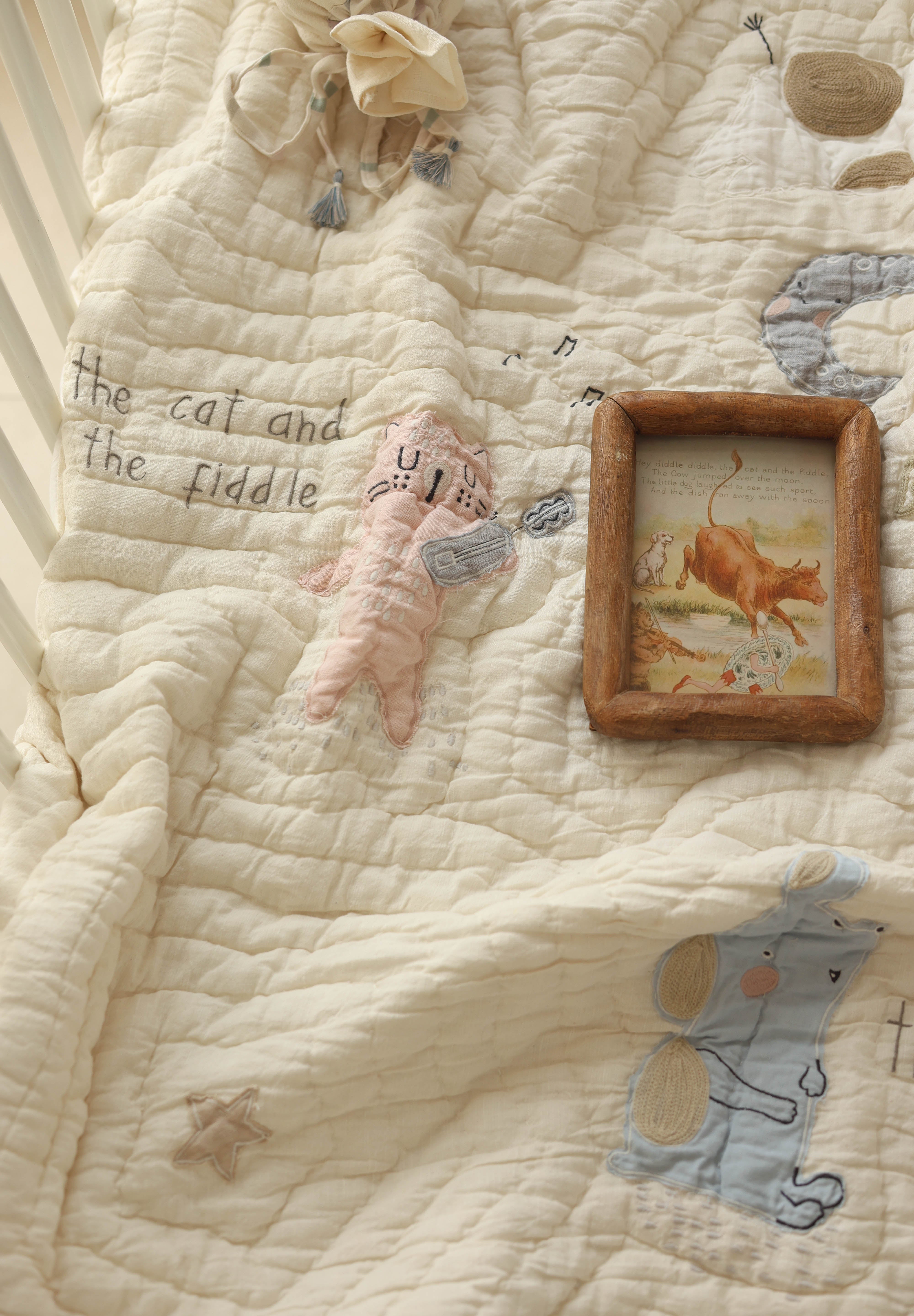 Baby Bedding Set - Hey Diddle Diddle