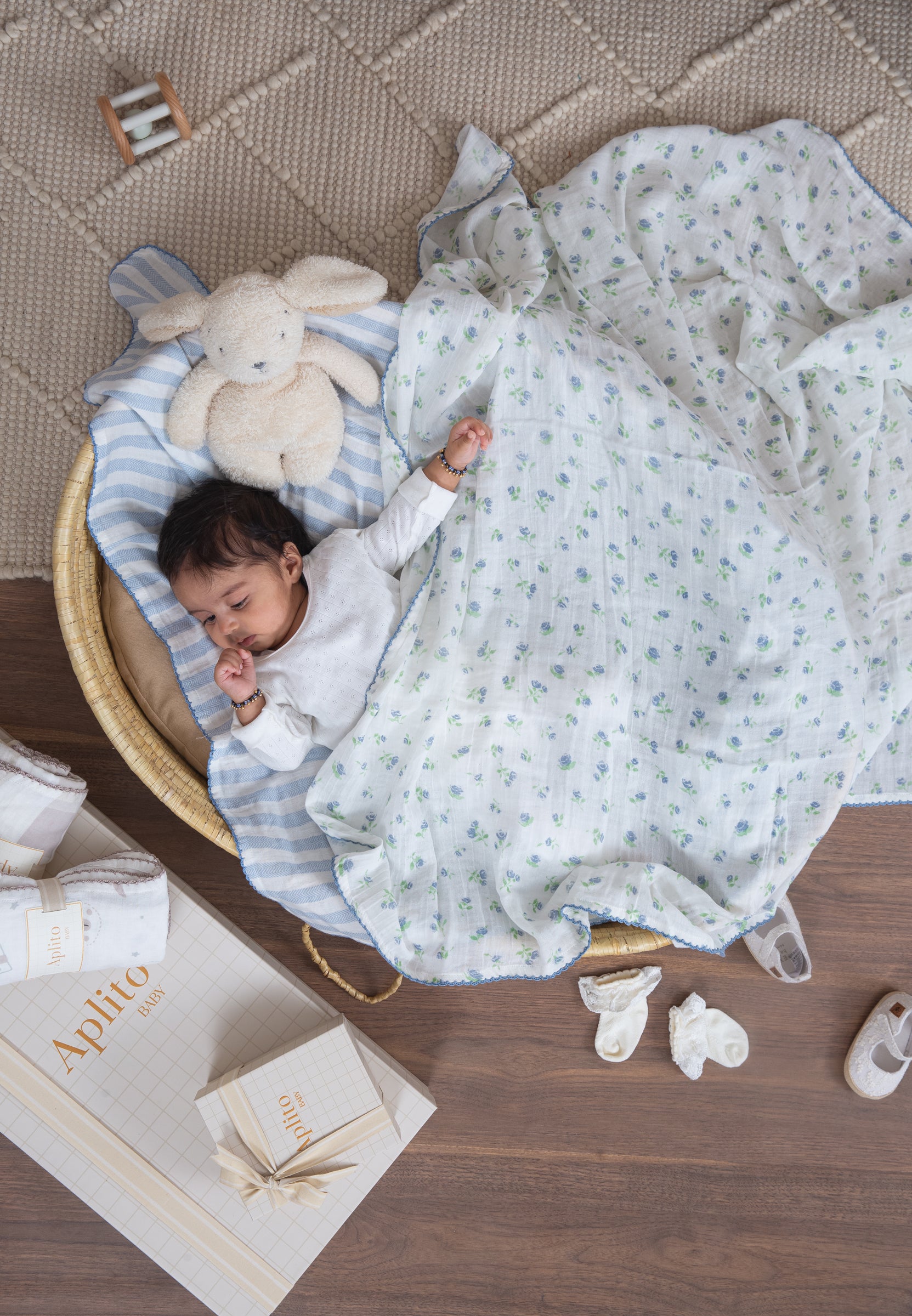 Swaddle Set - Petal Kiss