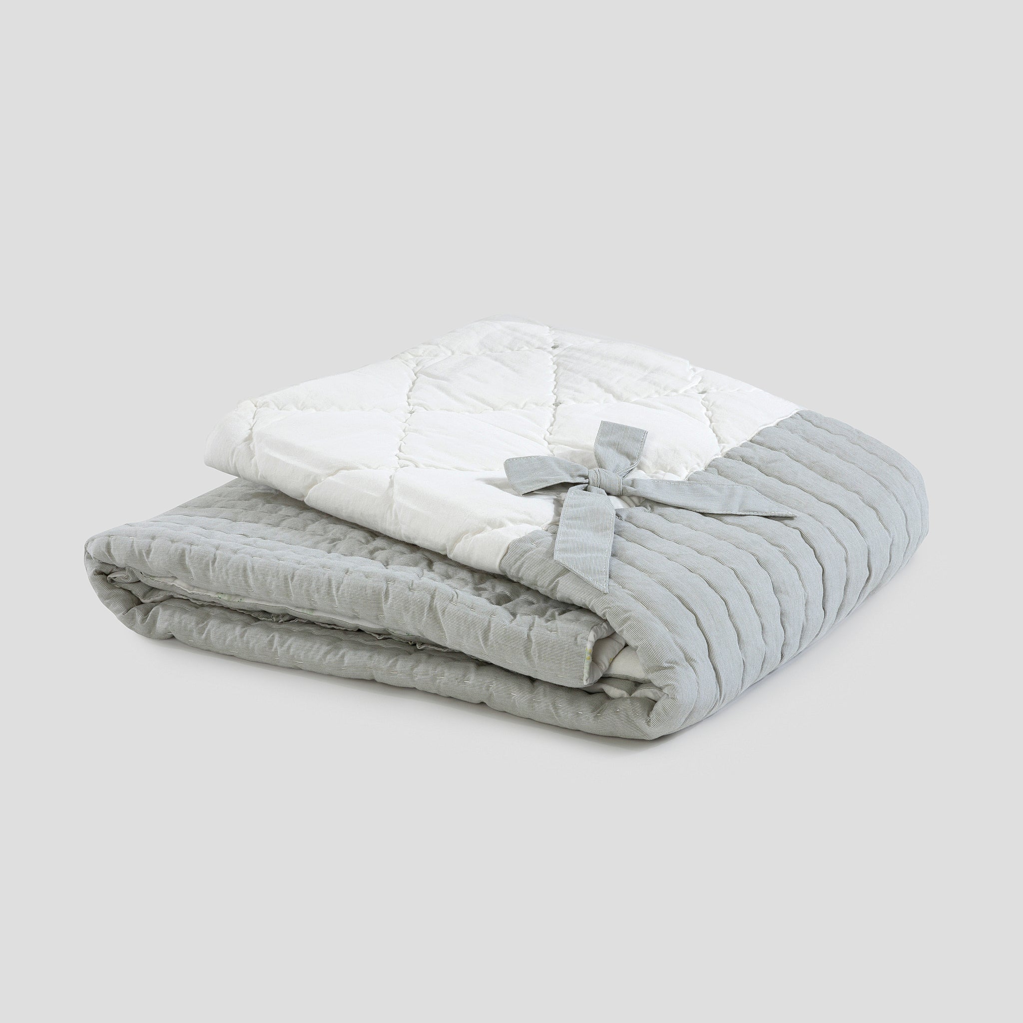 Baby Crib Bedding Set - Bows and Greens